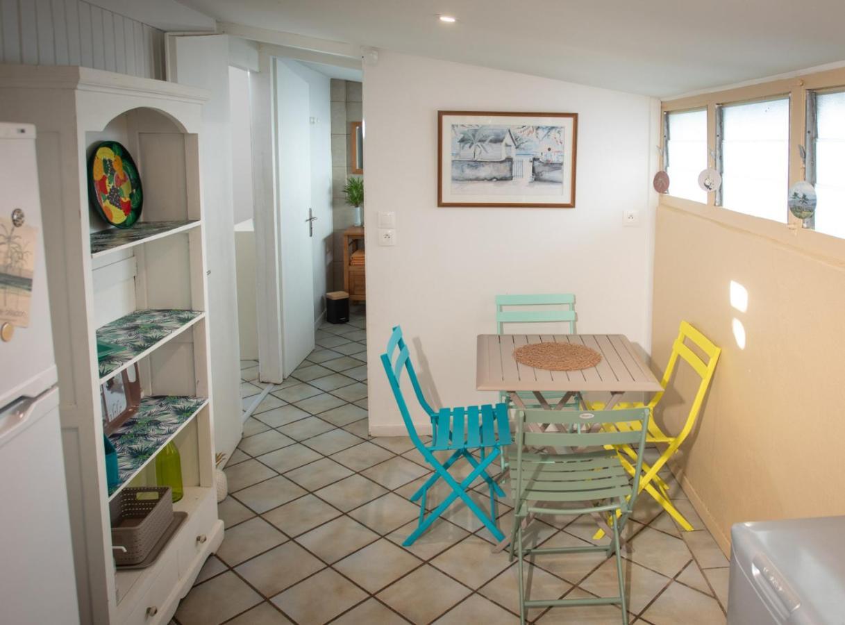 Jolie Case Creole, Lagon A Pied, Jardin Saint-Gilles Les Bains Exterior photo